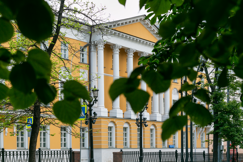 Иллюстрация к новости: В НИУ ВШЭ открываются образовательные дисциплины по изучению военной экономики и стратегии