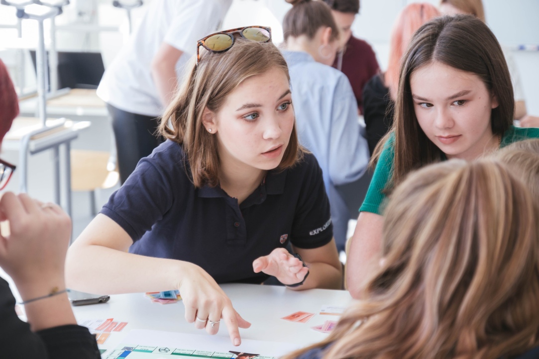 Вышка и Сбер запустили образовательный проект для участников Всероссийской олимпиады школьников по экономике Вышка и Сбер запустили образовательный проект для участников Всероссийской олимпиады школьников по экономике